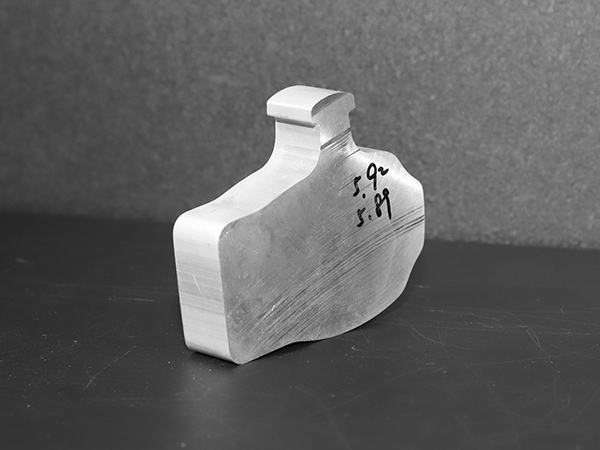 鋁擠型毛胚